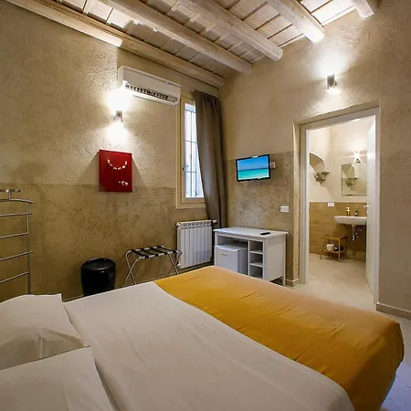 Secret B&B-3